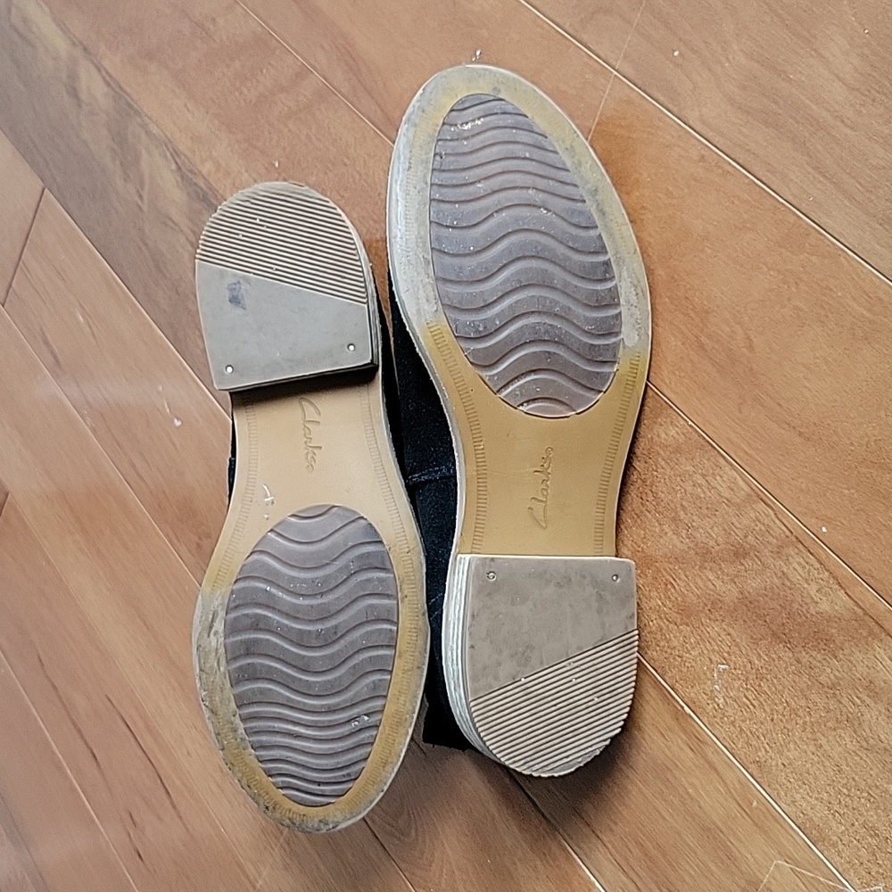 Clarks Edenvale Suede Slip-Ons View 4